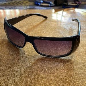 Oscar de la Renta sunglasses